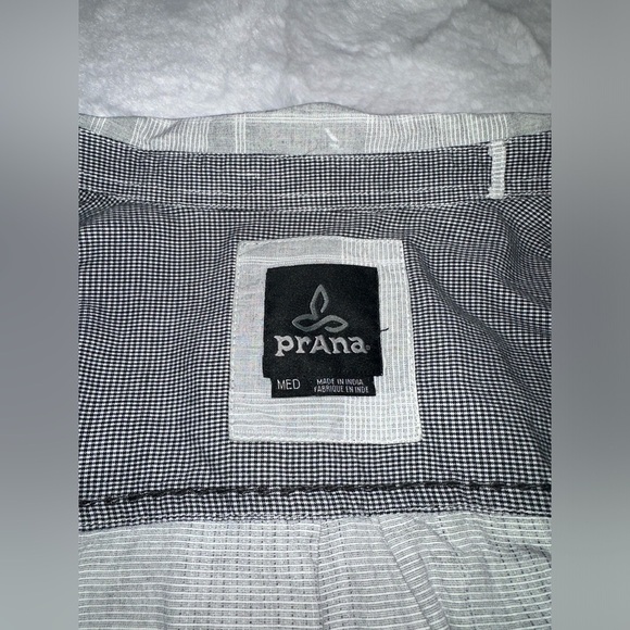 Prana Men’s Button Down Collared Grey Short Sleeve Shirt Size Medium - Picture 3 of 8